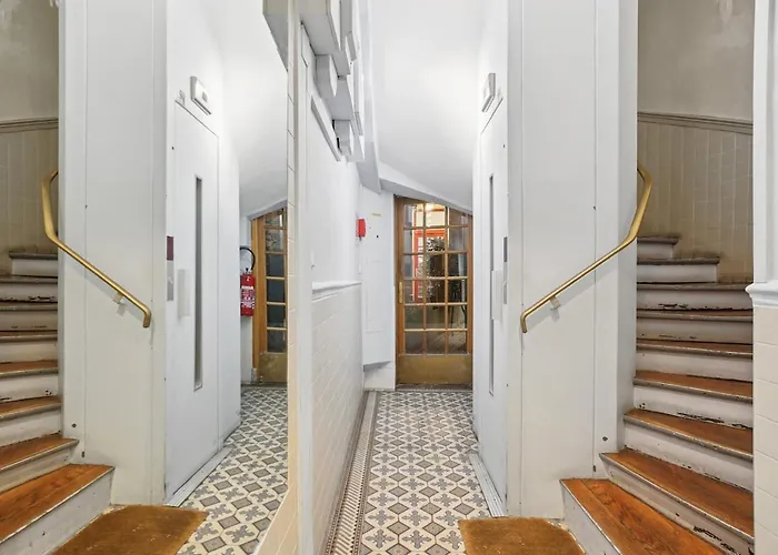 Elegant Bright In Prestigious 7th Arrondissement Апартаменты Париж